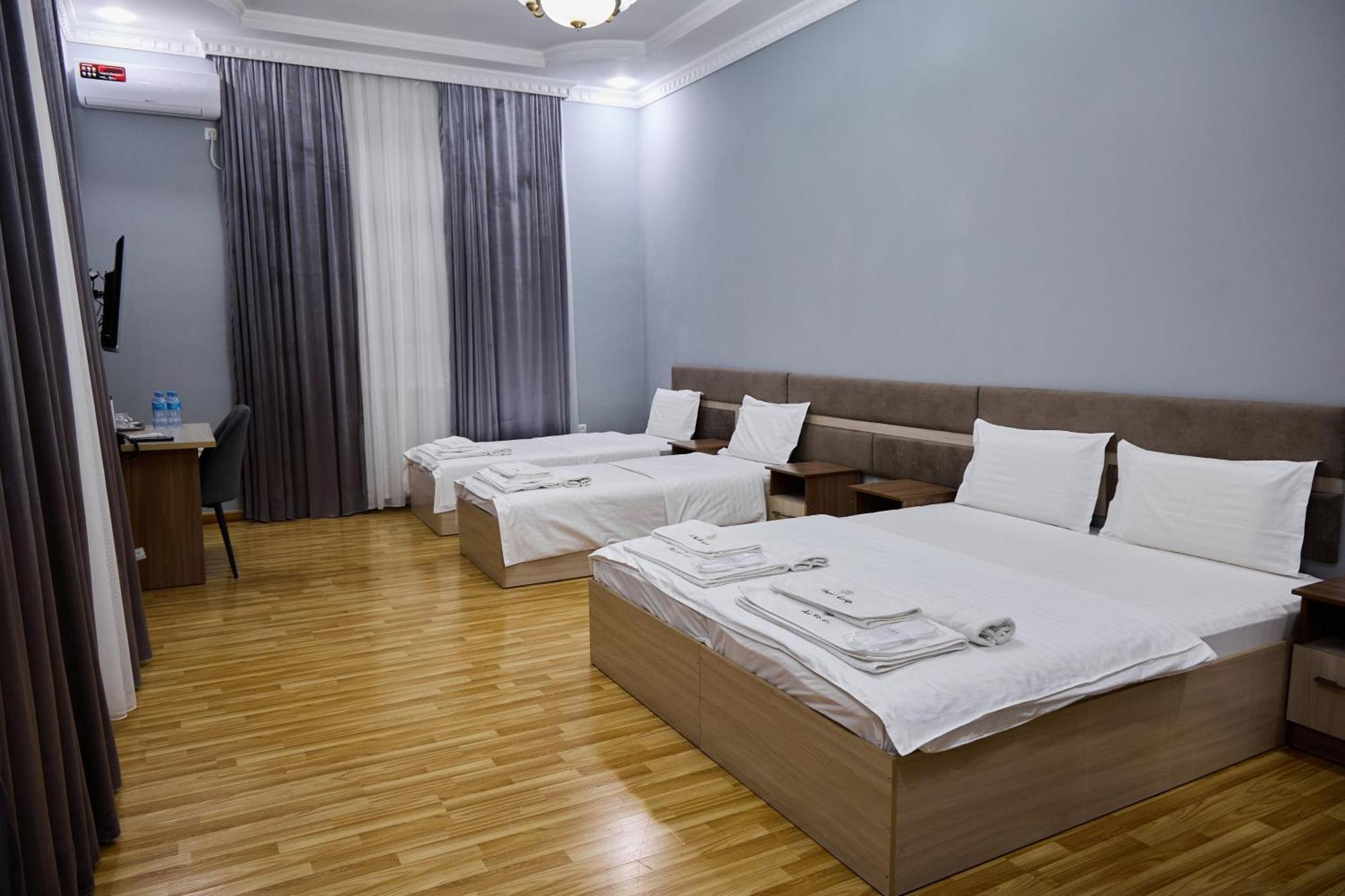 Art Garden Hotel Ташкент Екстер'єр фото