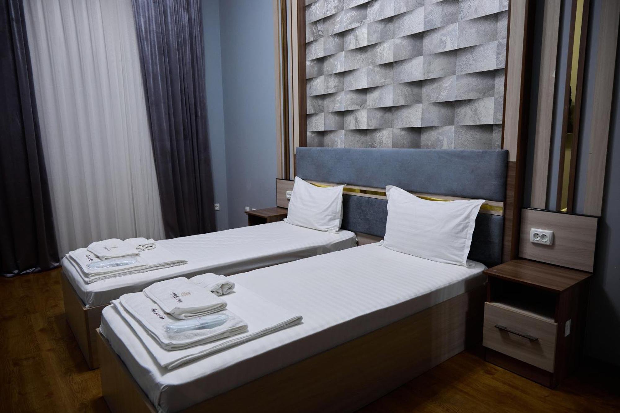 Art Garden Hotel Ташкент Екстер'єр фото