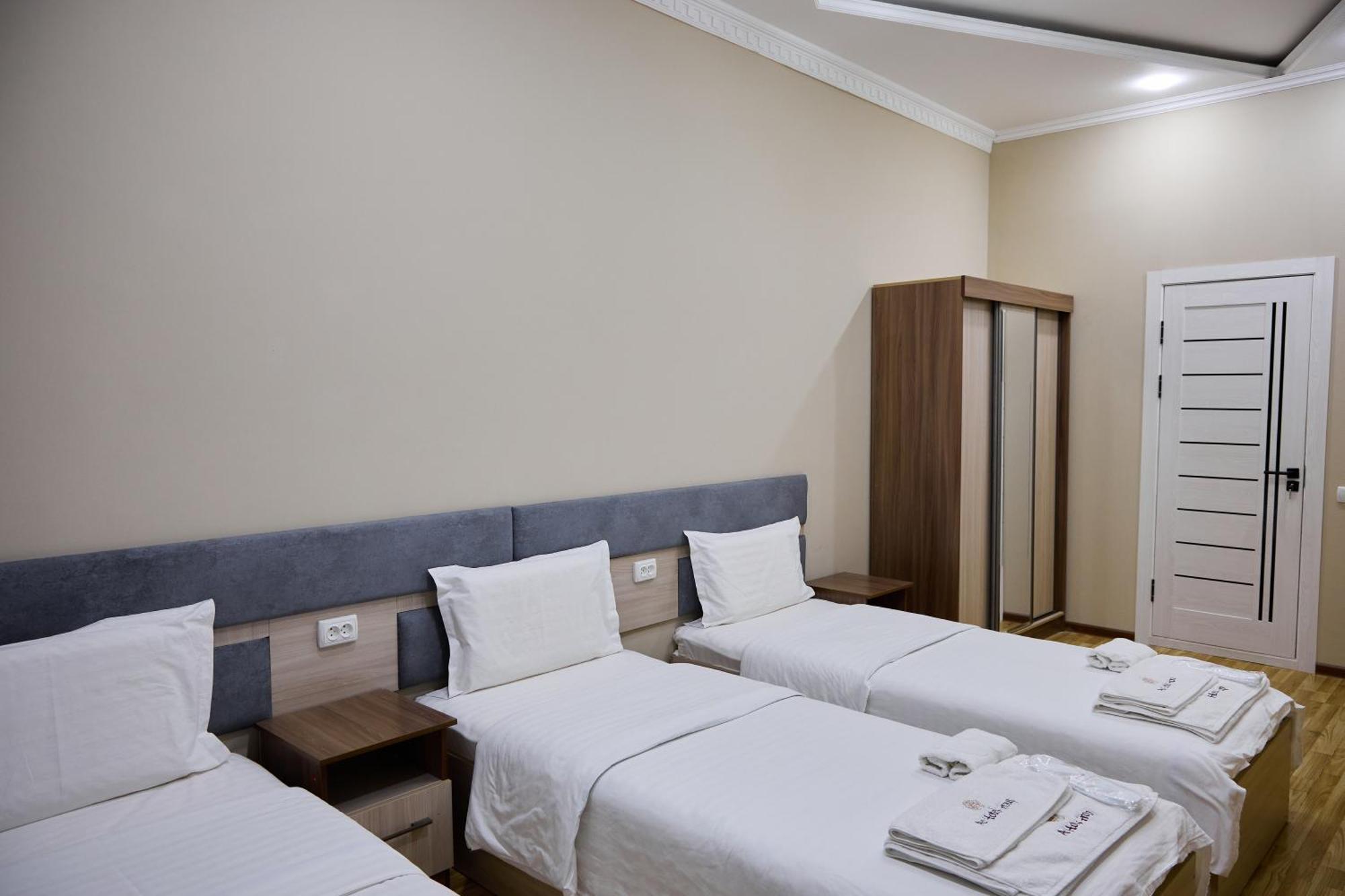 Art Garden Hotel Ташкент Екстер'єр фото